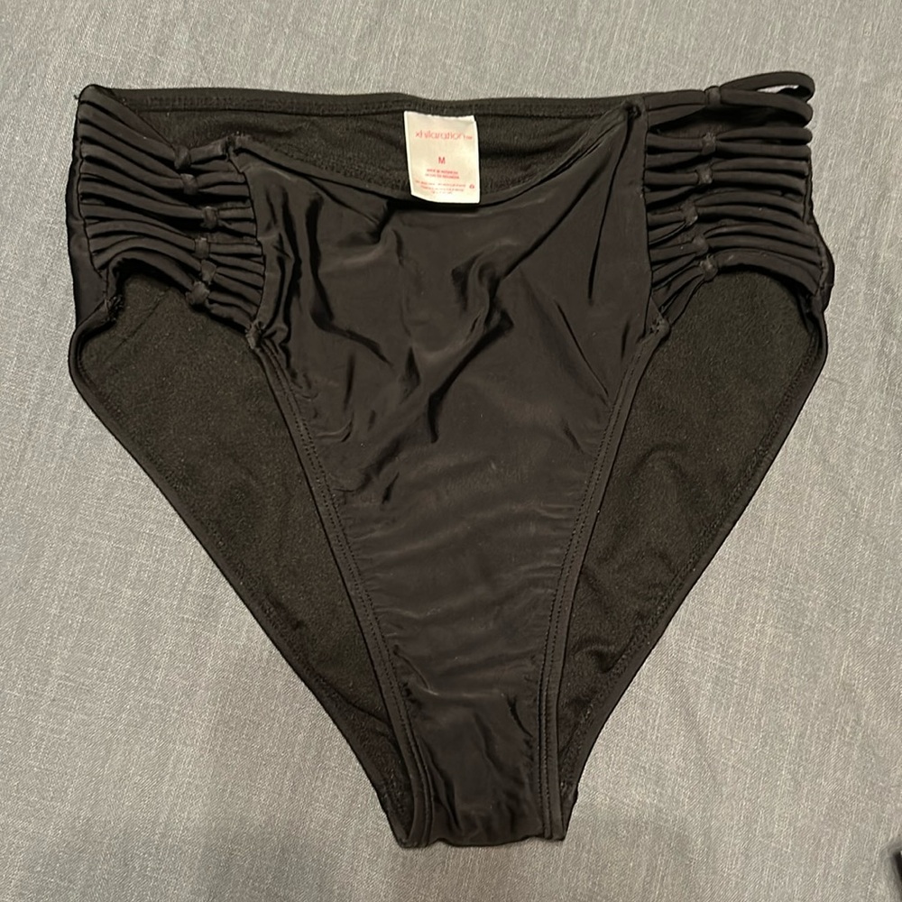 Xhilaration high waist bottoms